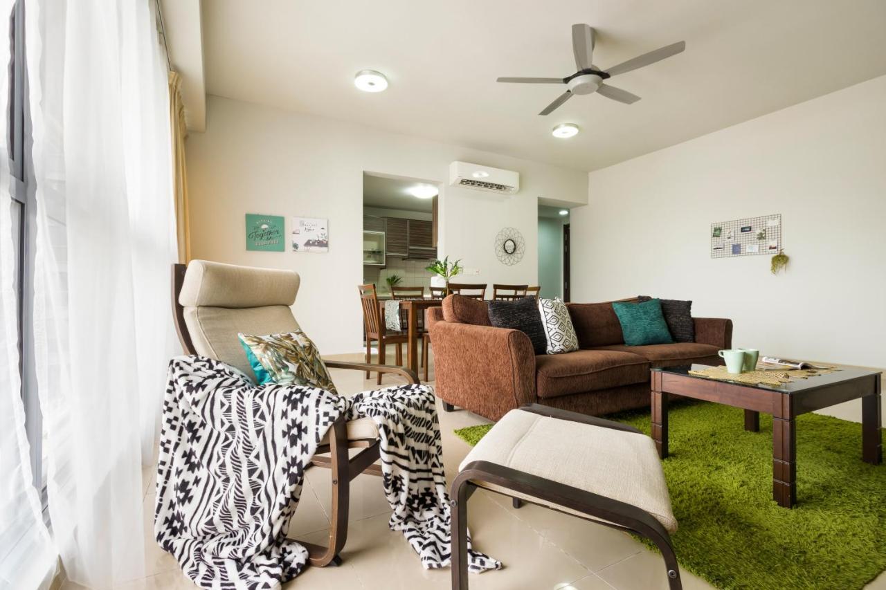 Pj8 Service Suites By Airhost Petaling Jaya Exteriör bild