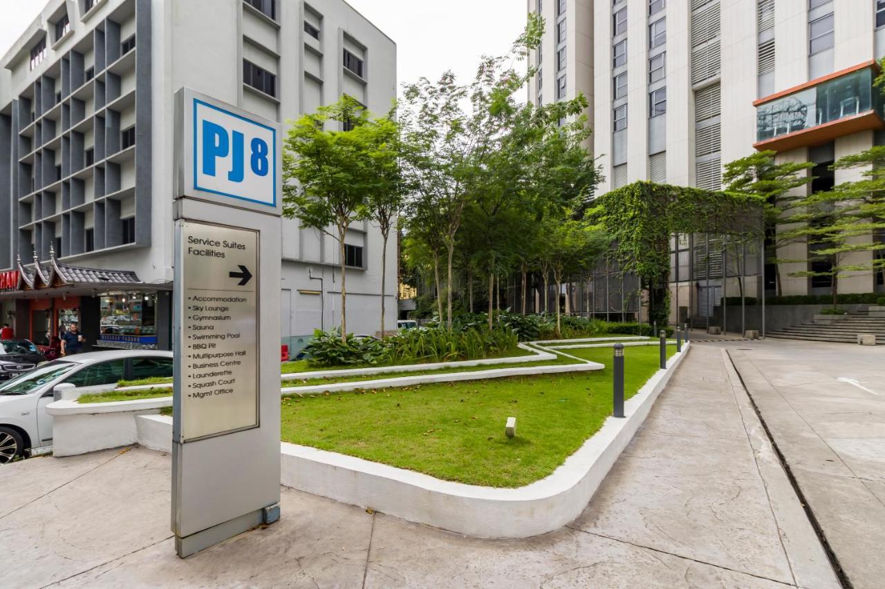 Pj8 Service Suites By Airhost Petaling Jaya Exteriör bild